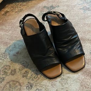 NWOT Aldo Genuine Leather Slingback Mules